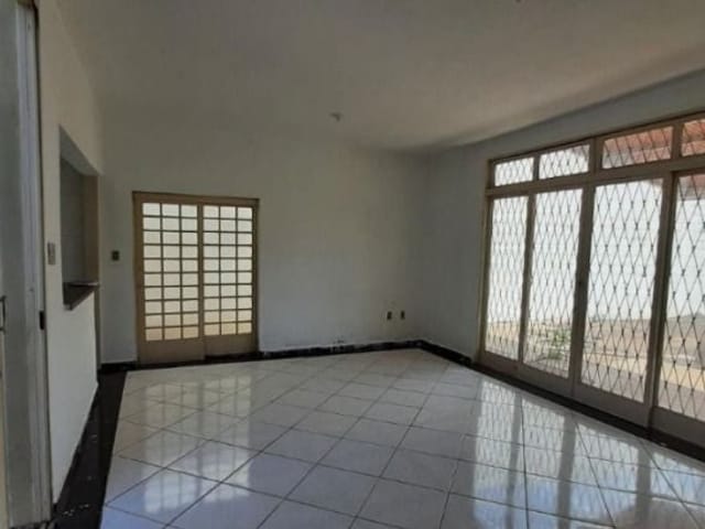 Foto do Casa - Casa com 2 dormitórios à venda, 105 m² por R$ 180.000,00 - Abadia - Uberaba/MG | ZUCATO IMOBILIARIA LTDA