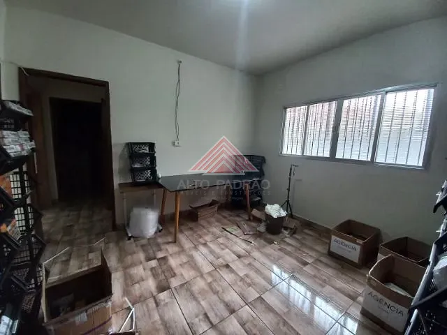 Casa à venda, no bairro Vila Bocaina em Mauá
