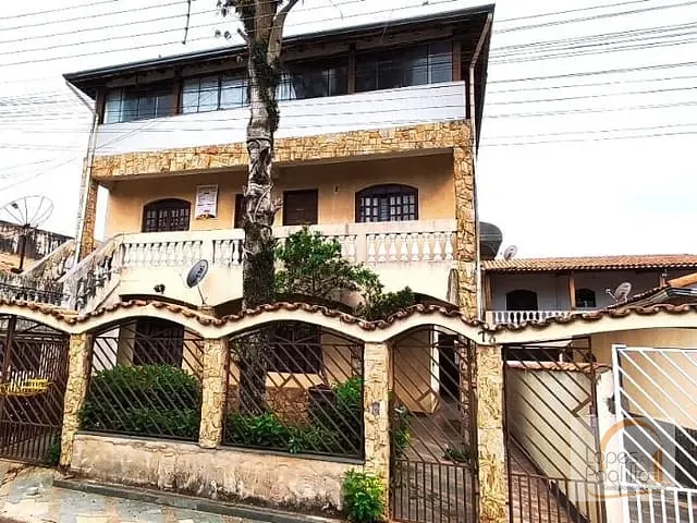 Casa com 472m² 8 quartos e 8 banheiros, à venda, no bairro Parque Itaici em Bom Jesus dos Perdões