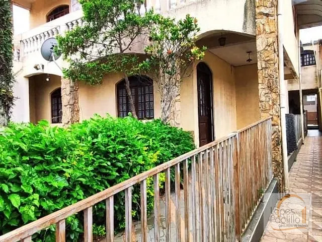 Casa com 472m² 8 quartos e 8 banheiros, à venda, no bairro Parque Itaici em Bom Jesus dos Perdões