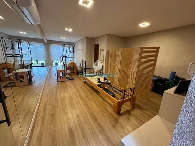 Casa 3 quartos e 3 banheiros, à venda, no bairro Jardim das Indústrias em São José dos Campos