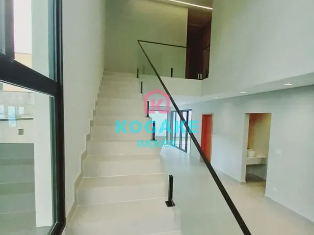 Casa com 250m² 4 quartos e 3 banheiros, à venda, no bairro Residencial Colinas em Caçapava