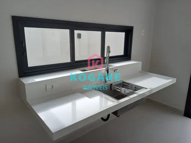 Casa com 250m² 4 quartos e 3 banheiros, à venda, no bairro Residencial Colinas em Caçapava