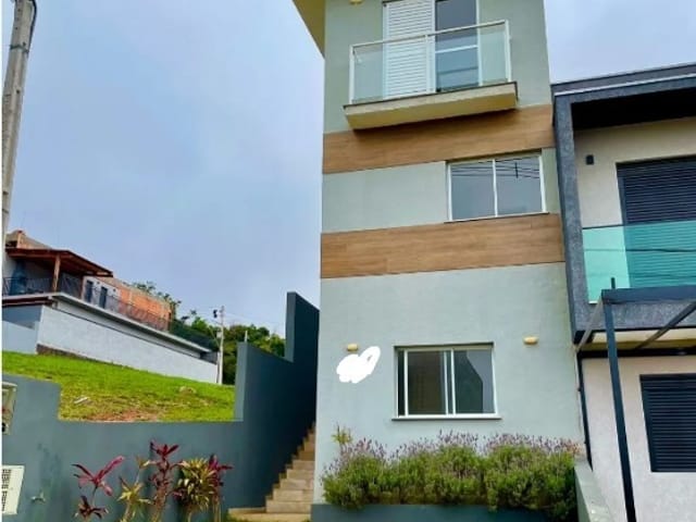 Casa 3 quartos e 3 banheiros, à venda, no bairro Das Pedras em Cotia