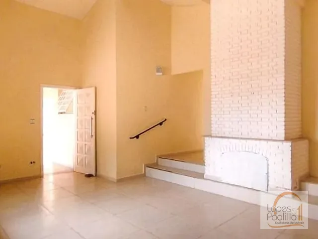 Casa com 388m² 4 quartos e 3 banheiros, à venda, no bairro Centro em Atibaia