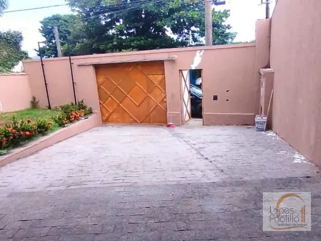 Casa com 388m² 4 quartos e 3 banheiros, à venda, no bairro Centro em Atibaia