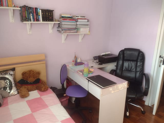 Casa 2 quartos e 1 banheiro, à venda, no bairro Jardim Guerreiro em Cotia