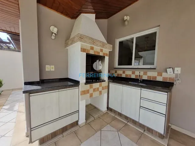 Casa com 360m² 4 quartos e 4 banheiros, à venda, no bairro Urbanova em São José dos Campos