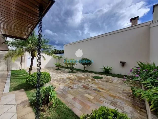 Casa com 360m² 4 quartos e 4 banheiros, à venda, no bairro Urbanova em São José dos Campos