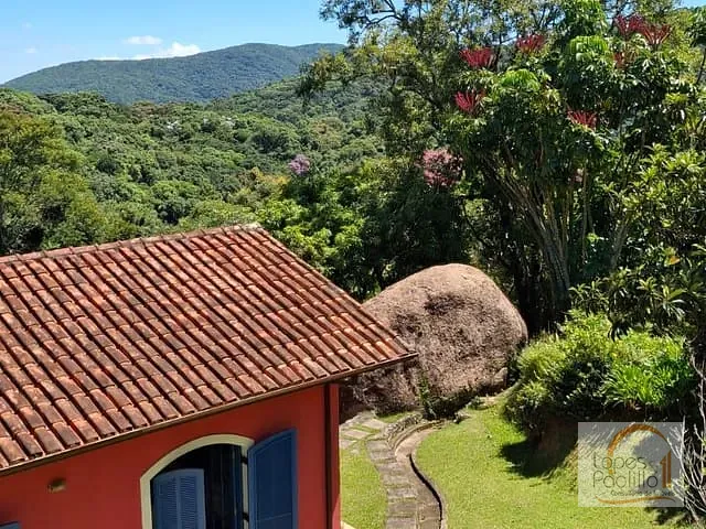 Casa com 285m² 3 quartos e 2 banheiros, para alugar, no bairro Parque Fernão Dias em Atibaia