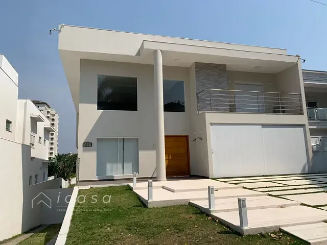 Casa com 820m² 4 quartos e 7 banheiros, para alugar, no bairro Urbanova em São José dos Campos