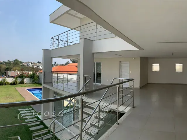 Casa com 820m² 4 quartos e 7 banheiros, para alugar, no bairro Urbanova em São José dos Campos