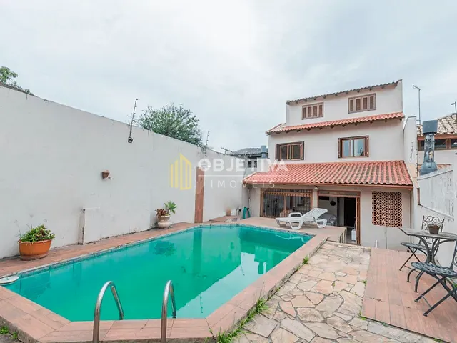 Casa 3 quartos e 4 banheiros, à venda, no bairro Chácara das Pedras em Porto Alegre