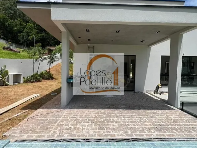 Casa com 600m² 3 quartos e 4 banheiros, à venda, no bairro Condominio Quintas da Boa Vista em Atibaia