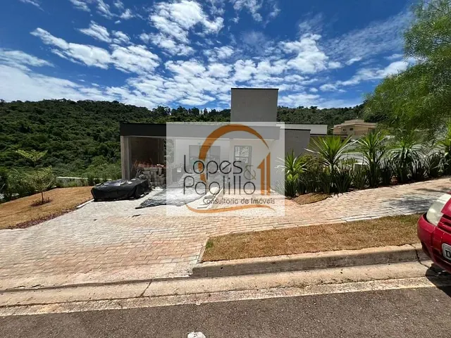 Casa com 600m² 3 quartos e 4 banheiros, à venda, no bairro Condominio Quintas da Boa Vista em Atibaia