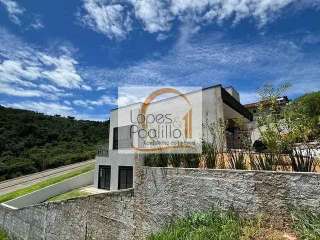 Casa com 600m² 3 quartos e 4 banheiros, à venda, no bairro Condominio Quintas da Boa Vista em Atibaia