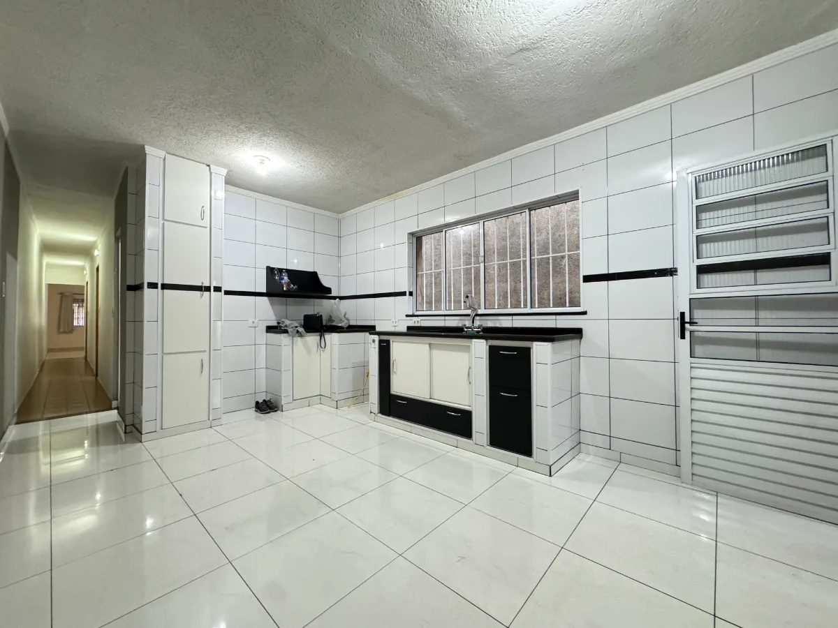 Casa para venda em Vila Primavera com 3 quartos, sendo 1 suíte, 187m²