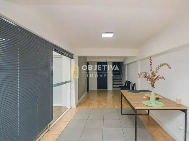 Casa à venda, no bairro Chácara das Pedras em Porto Alegre