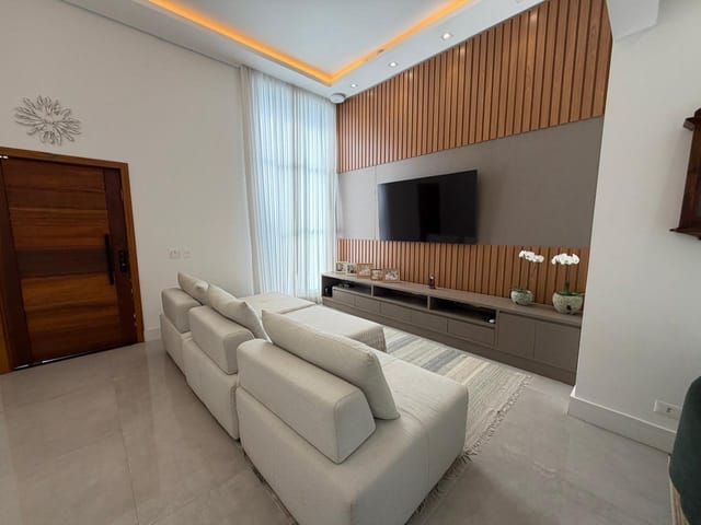 Casa 3 quartos e 4 banheiros, à venda, no bairro Haras Bela Vista em Vargem Grande Paulista