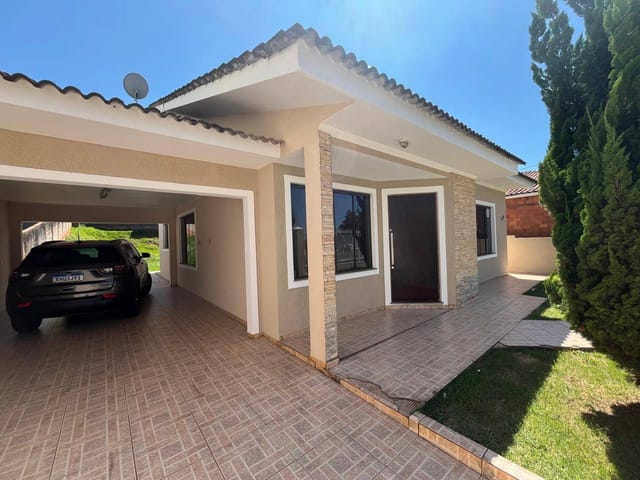 Casa para venda com 3 quartos sendo 1 suíte , cozinha com armários em Uvaranas, 158m²-  Ponta Grossa, PR