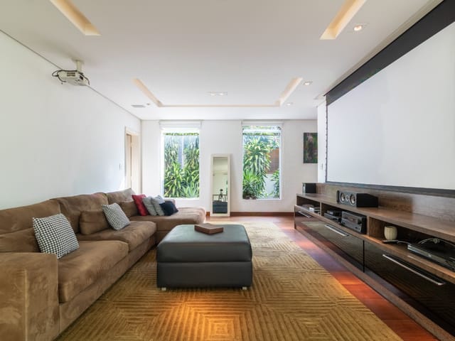 Foto do Casa - Casa tipo para venda com 5 quartos, sendo 4 suítes, 528m² | Lares e Andares Imóveis