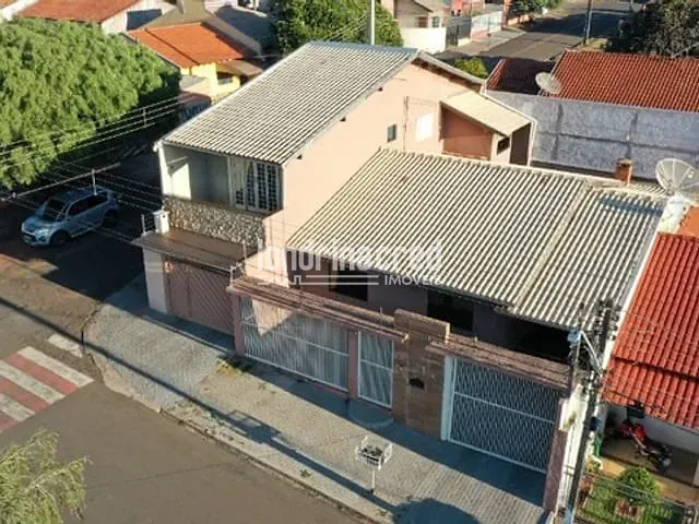 Casa 5 quartos e 3 banheiros, à venda, no bairro Jardim Novo Horizonte em Rolândia
