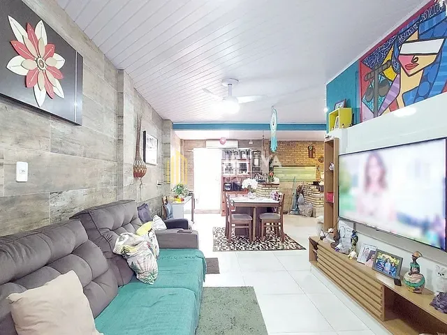 Casa 3 quartos e 3 banheiros, à venda, no bairro Sarandi em Porto Alegre