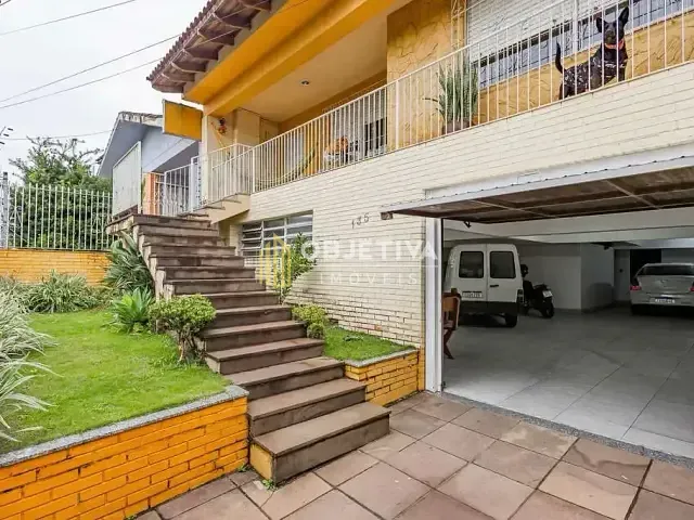 Casa 5 quartos e 4 banheiros, à venda, no bairro Parque Santa Fé em Porto Alegre