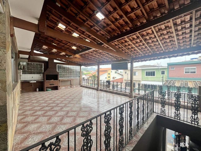 Casa com 272m² 3 quartos e 3 banheiros, à venda ou para alugar, no bairro Vila Campesina em Osasco