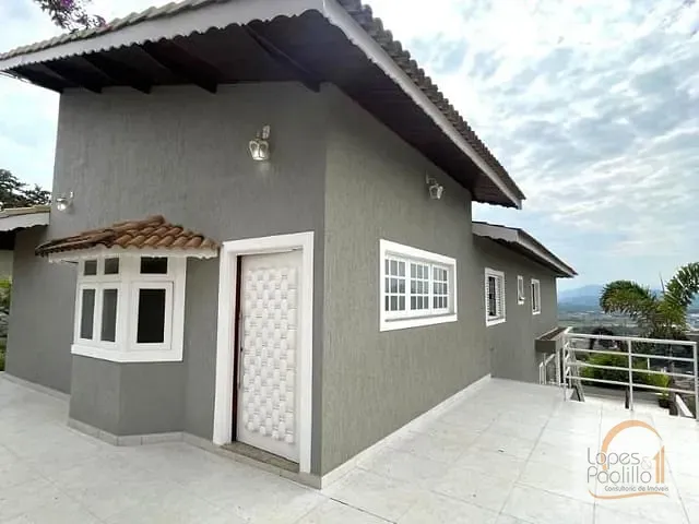 Casa com 1050m² 5 quartos e 5 banheiros, à venda, no bairro Residencial Country Felix em Bom Jesus dos Perdões