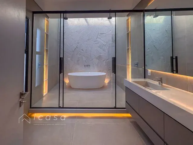 Casa com 450m² 4 quartos e 6 banheiros, à venda ou para alugar, no bairro Condomínio Residencial Alphaville em São José dos Campos