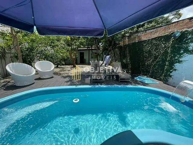 Casa com 516m² 2 quartos e 2 banheiros, à venda, no bairro Morro Santana em Porto Alegre