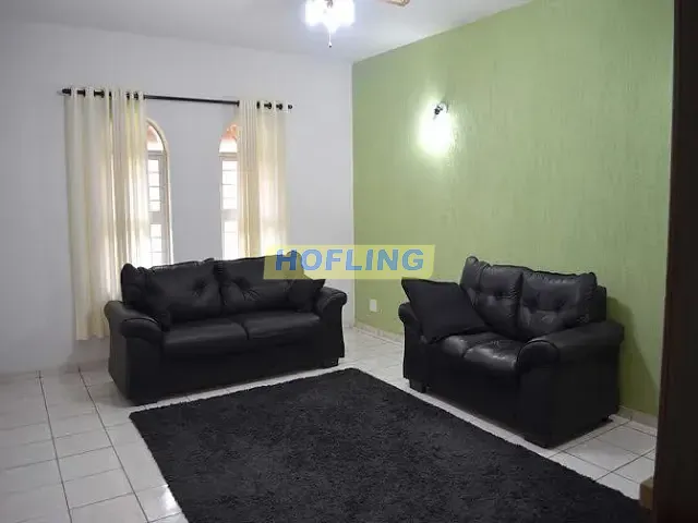 Casa com 210m² 3 quartos e 1 banheiro, à venda, no bairro Centro em Rio Claro