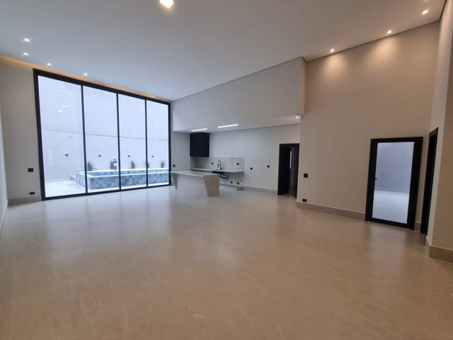 Casa com 265m² 4 quartos e 6 banheiros, à venda, no bairro Sítio do Morro em Santana de Parnaíba
