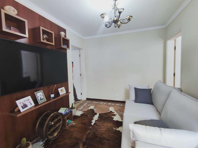 Casa com 200m² 4 quartos e 3 banheiros, à venda, no bairro Bussocaba em Osasco