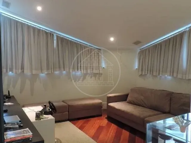 Casa com 2400m² 4 quartos e 6 banheiros, à venda ou para alugar, no bairro Tamboré em Santana de Parnaíba