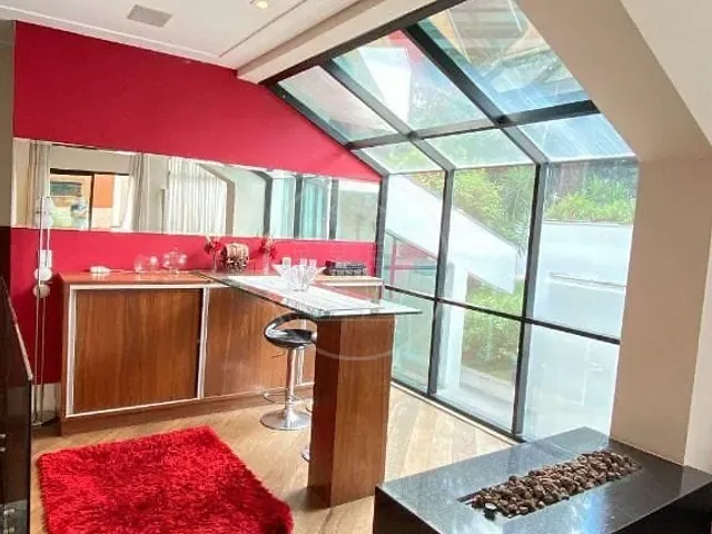 Casa com 2400m² 4 quartos e 6 banheiros, à venda ou para alugar, no bairro Tamboré em Santana de Parnaíba