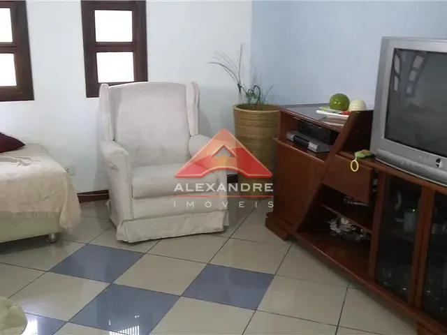 Casa com 160m² 5 quartos e 2 banheiros, à venda, no bairro Residencial Planalto em São José dos Campos