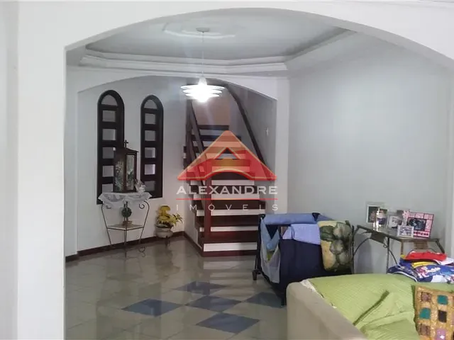 Casa com 160m² 5 quartos e 2 banheiros, à venda, no bairro Residencial Planalto em São José dos Campos