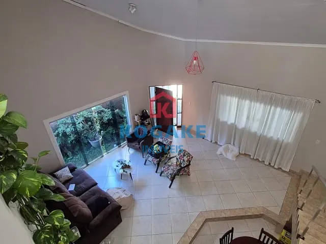 Casa com 295m² 4 quartos e 2 banheiros, à venda, no bairro Jardim Alvorada em São José dos Campos