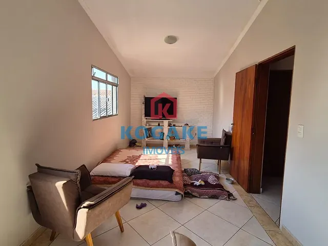 Casa com 295m² 4 quartos e 2 banheiros, à venda, no bairro Jardim Alvorada em São José dos Campos
