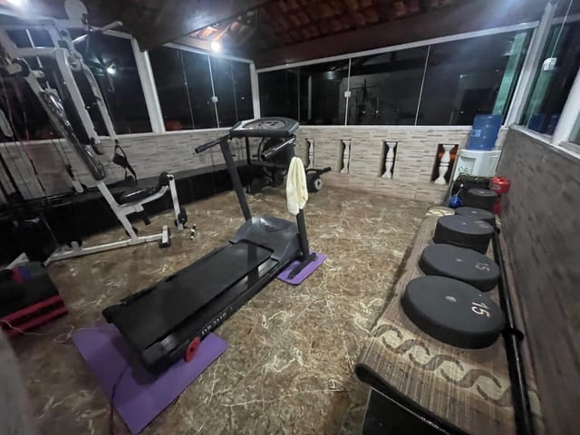 Casa com 150m² 3 quartos e 3 banheiros, à venda, no bairro dos Pereiras (Caucaia do Alto) em Cotia