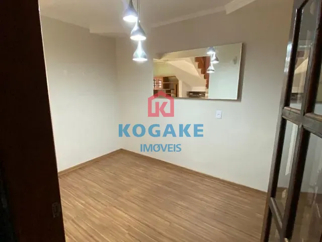 Casa com 160m² 3 quartos e 2 banheiros, à venda, no bairro Parque dos Ipês em São José dos Campos