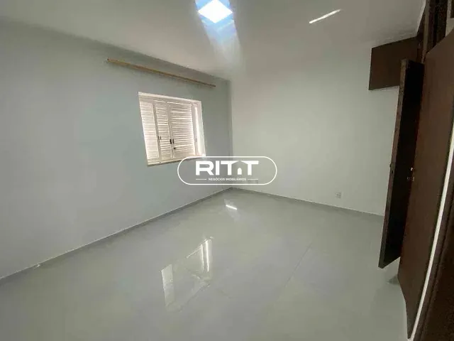 Casa com 408m² 5 quartos e 3 banheiros, para alugar, no bairro Jardim Proença em Campinas