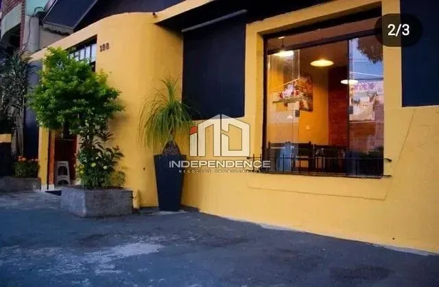 Casa, 3 quartos, 250 m² - Foto 1
