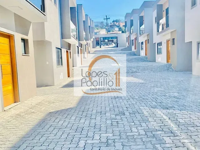 Casa com 100m² 2 quartos e 2 banheiros, à venda, no bairro Jardim Santo Antônio em Atibaia