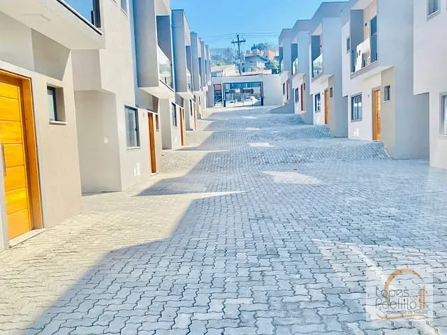 Casa com 100m² 2 quartos e 2 banheiros, à venda, no bairro Jardim Santo Antônio em Atibaia