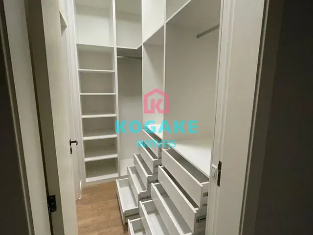 Casa com 389m² 4 quartos e 4 banheiros, à venda, no bairro Recanto dos Eucaliptos em São José dos Campos