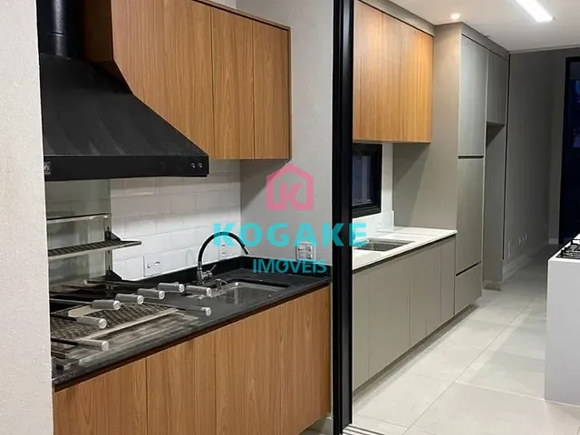 Casa com 389m² 4 quartos e 4 banheiros, à venda, no bairro Recanto dos Eucaliptos em São José dos Campos
