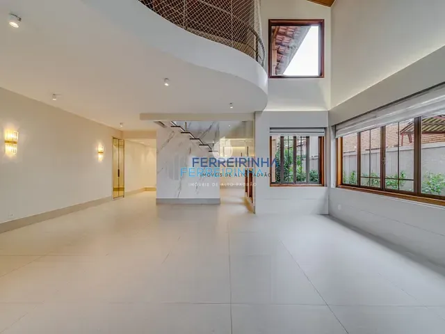 Casa com 450m² 5 quartos e 6 banheiros, à venda, no bairro Conjunto Residencial Esplanada do Sol em São José dos Campos